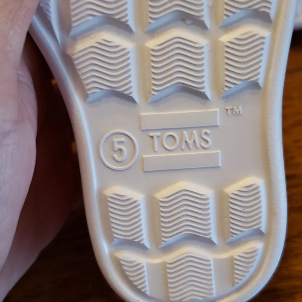 Toms Water Pink Shoes Size 5
